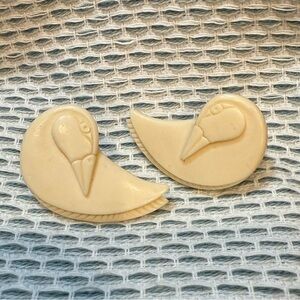 Vintage Laurel Burch Cream Dove Clip-On Earrings Signed
